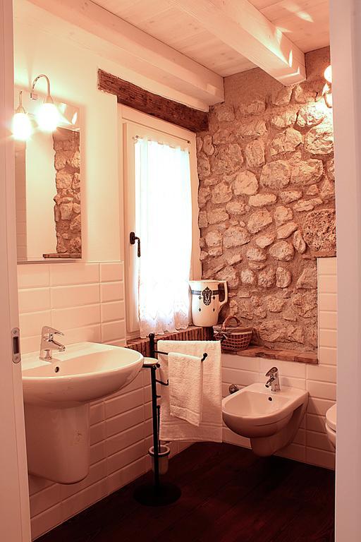 Albergo Diffuso Polcenigo Ca' Bianca エクステリア 写真